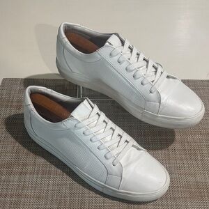 Nordstrom Rack Mr. Aaron white perforated leather sneakers. Men 9. Classic cool!
